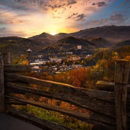 Mountain Lake Lodge, Hot Tub, Theater Room, 1089 Free Tickets Each Paid Day, Dollywood And More Sevierville Zewnętrze zdjęcie