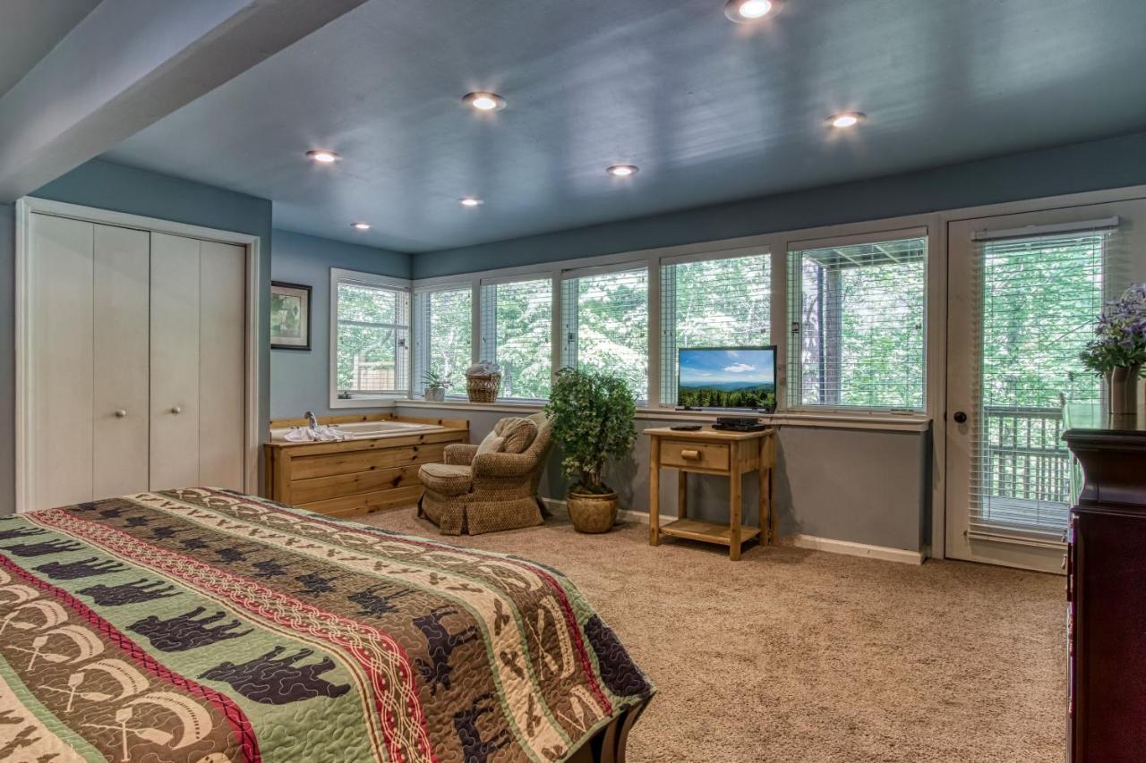 Mountain Lake Lodge, Hot Tub, Theater Room, 1089 Free Tickets Each Paid Day, Dollywood And More Sevierville Zewnętrze zdjęcie