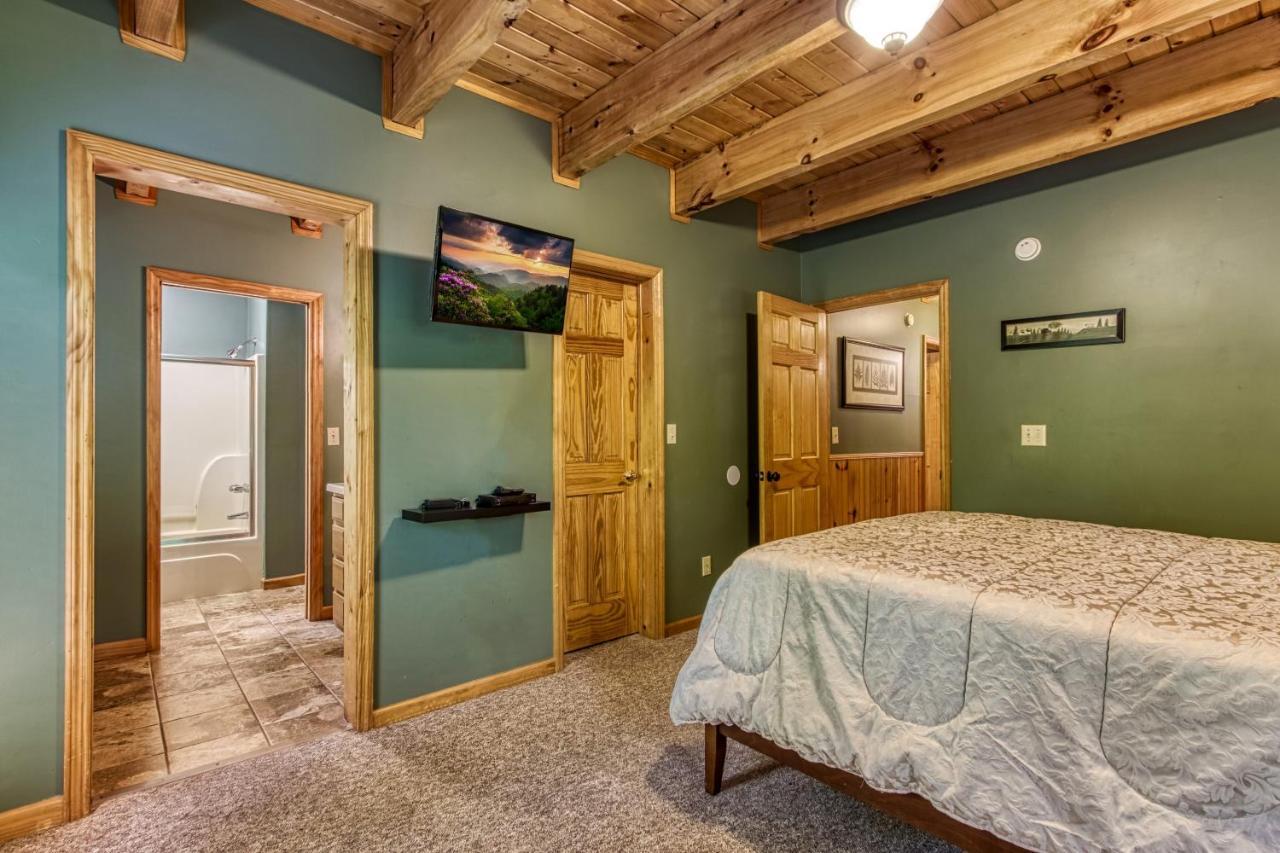 Mountain Lake Lodge, Hot Tub, Theater Room, 1089 Free Tickets Each Paid Day, Dollywood And More Sevierville Zewnętrze zdjęcie