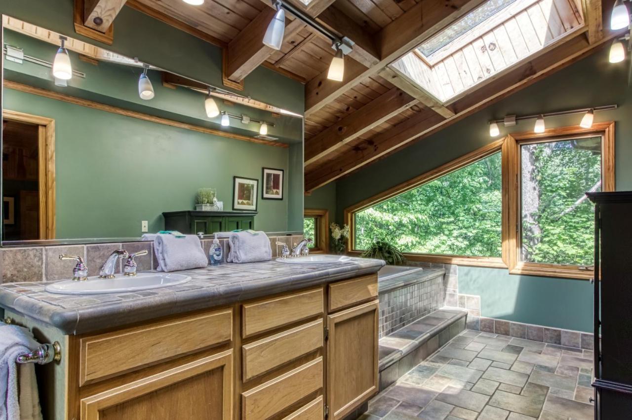 Mountain Lake Lodge, Hot Tub, Theater Room, 1089 Free Tickets Each Paid Day, Dollywood And More Sevierville Zewnętrze zdjęcie