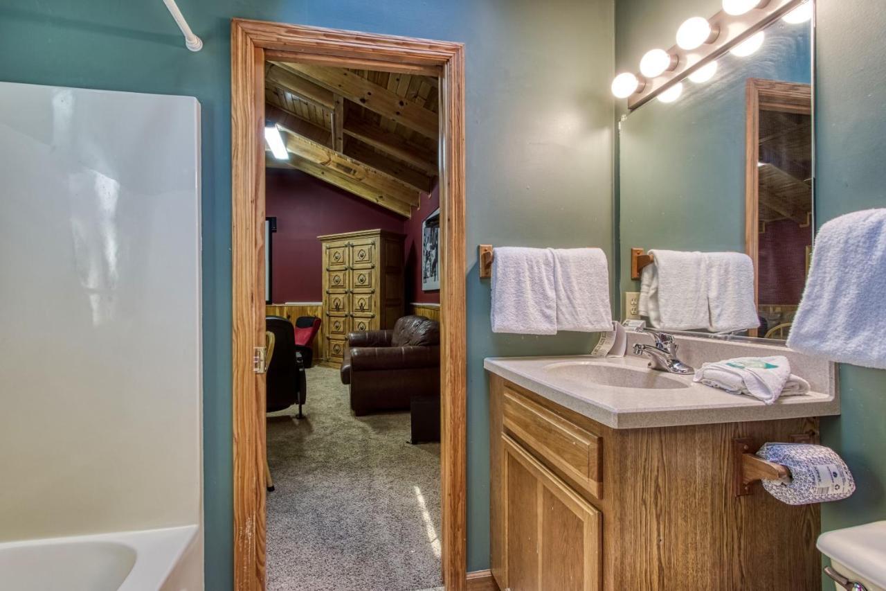 Mountain Lake Lodge, Hot Tub, Theater Room, 1089 Free Tickets Each Paid Day, Dollywood And More Sevierville Zewnętrze zdjęcie