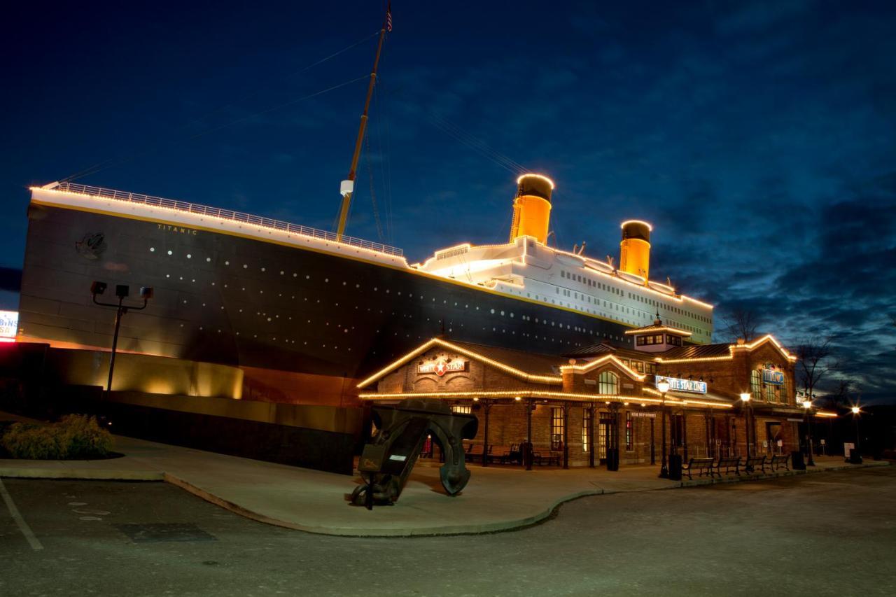Mountain Lake Lodge, Hot Tub, Theater Room, 1089 Free Tickets Each Paid Day, Dollywood And More Sevierville Zewnętrze zdjęcie